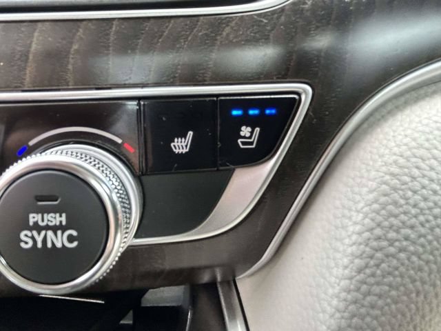 Used 2022 Honda Accord Touring image 25