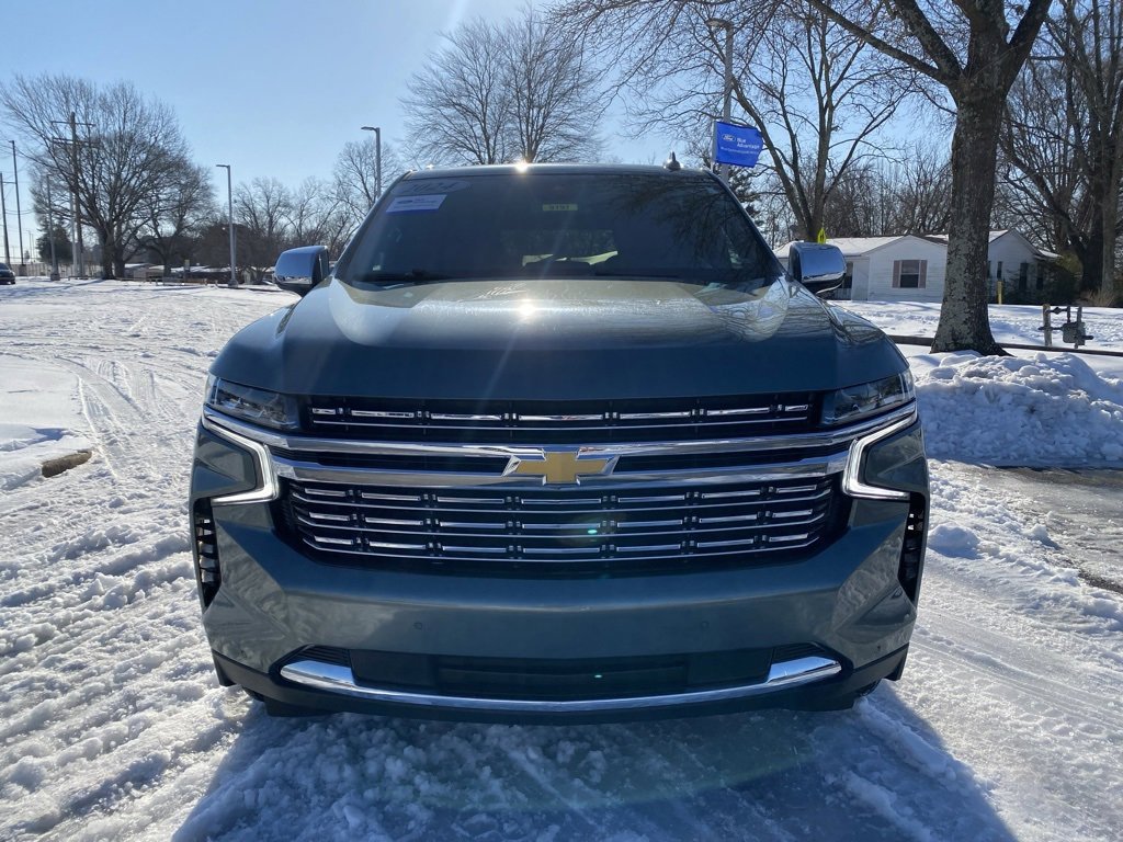 Used 2024 Chevrolet Suburban Premier image 8