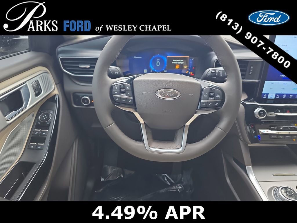 Certified 2024 Ford Explorer Platinum w/ Technology Package AWD/4WD image 12
