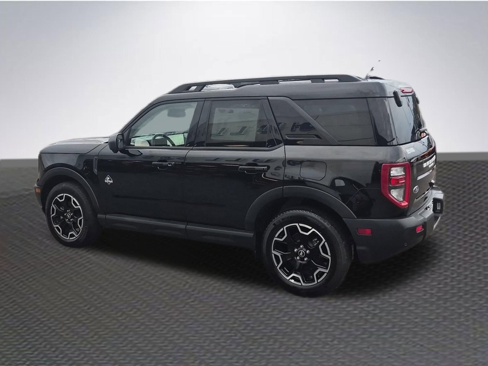 Certified 2025 Ford Bronco Sport Outer Banks w/ Outer Banks Tech Package+ image 5