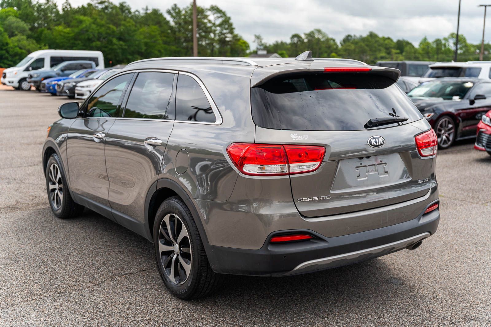 Used 2017 Kia Sorento EX FWD image 5