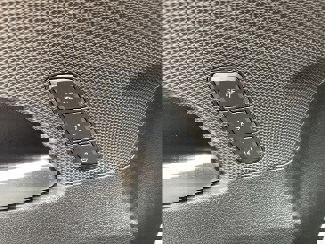 Used 2020 Hyundai Santa Fe Limited image 19