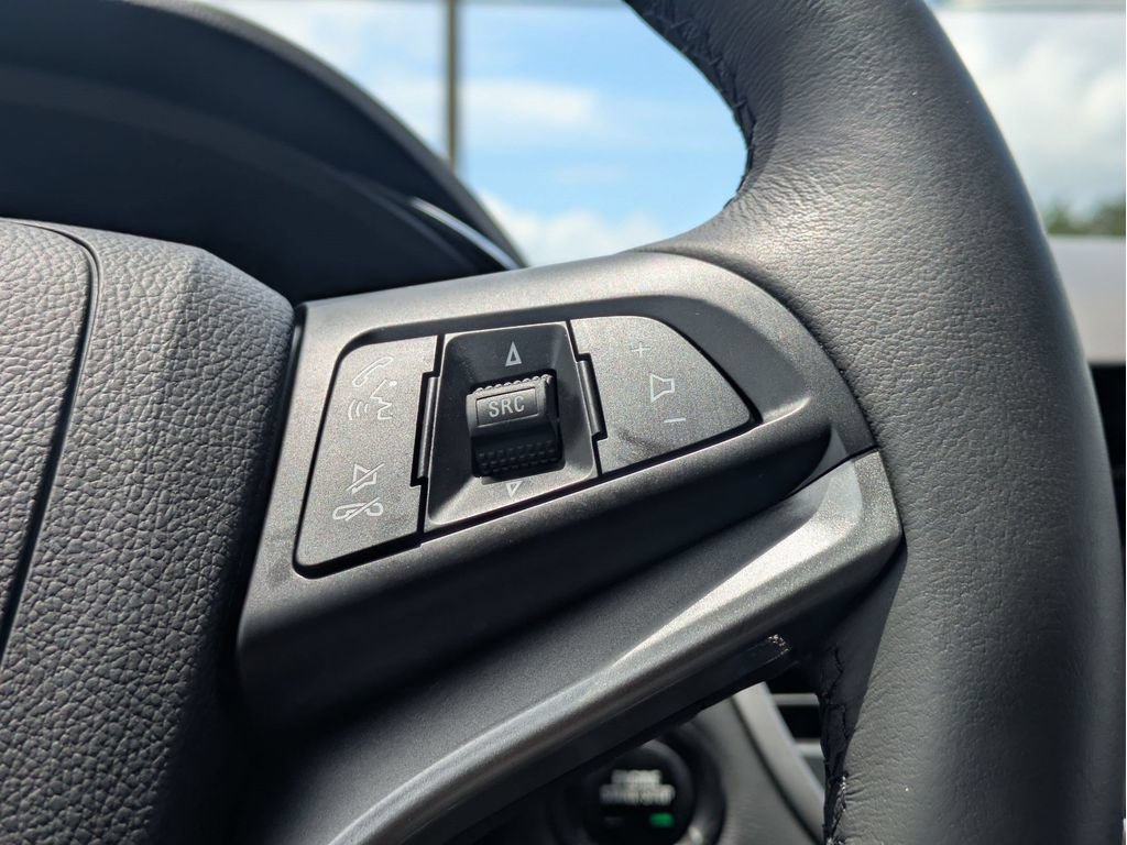 Used 2022 Chevrolet Trax LT w/ LT Convenience Package AWD/4WD image 20