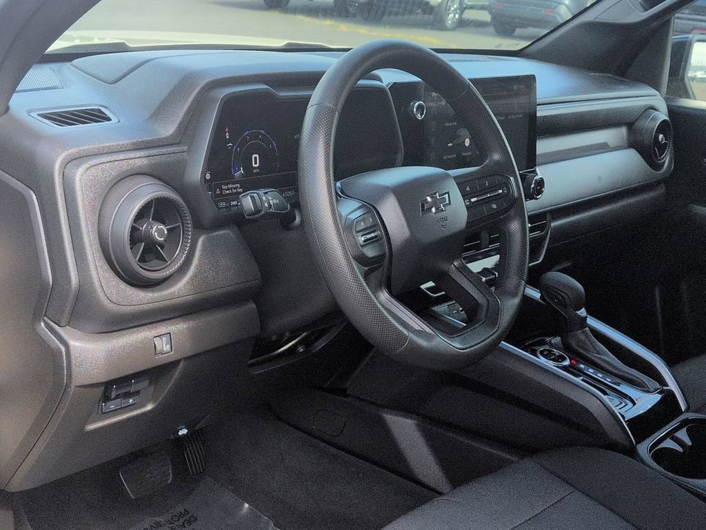 Used 2023 Chevrolet Colorado Trail Boss w/ Technology Package AWD/4WD image 11