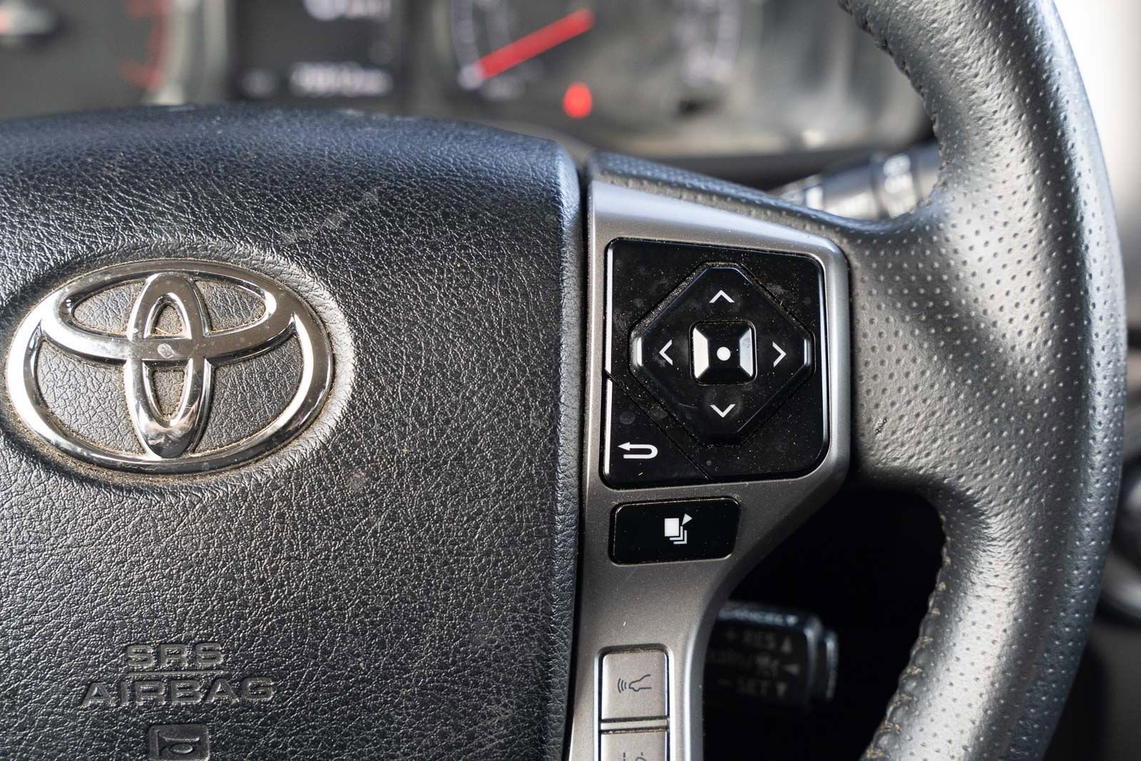 Used 2023 Toyota 4Runner SR5 image 26