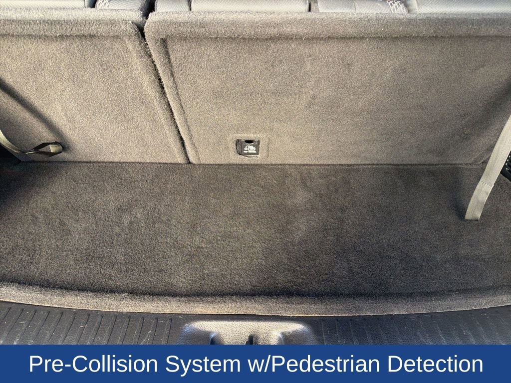 Used 2019 Toyota Highlander LE image 10