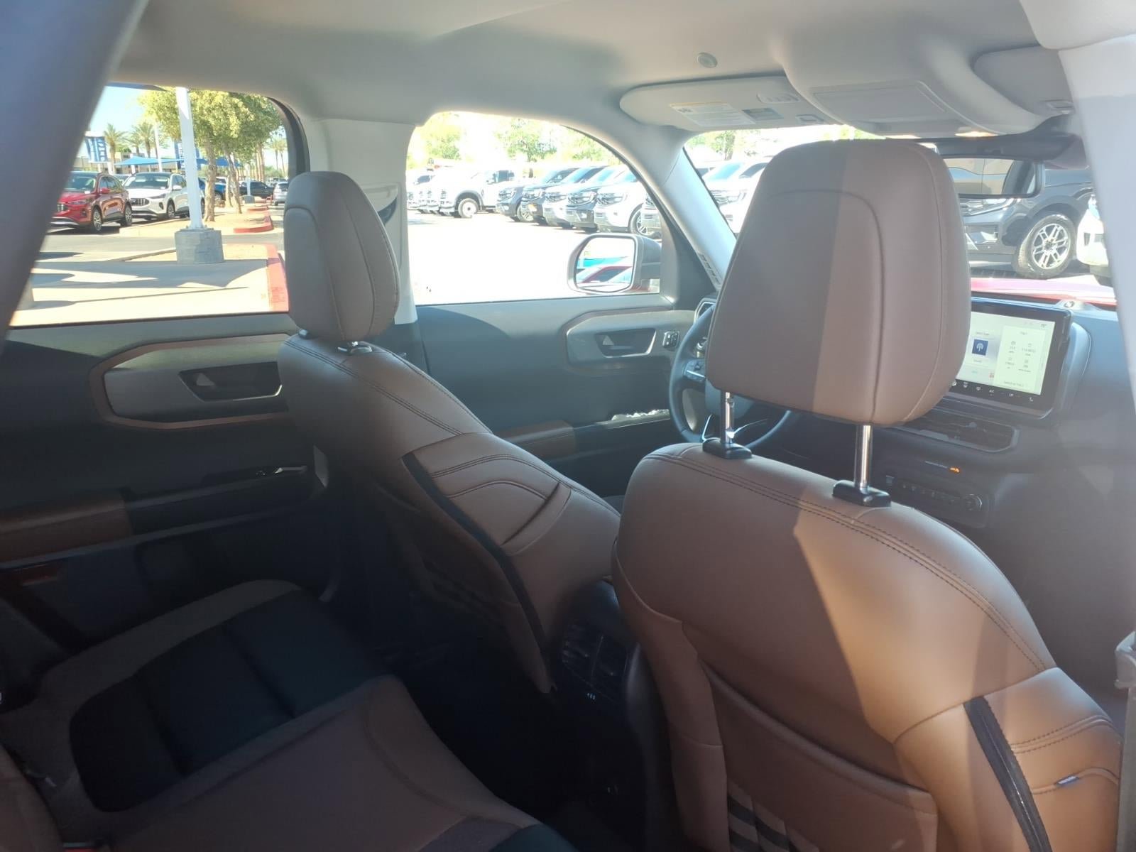 Certified 2025 Ford Bronco Sport Outer Banks w/ Outer Banks Tech Package+ AWD/4WD image 13