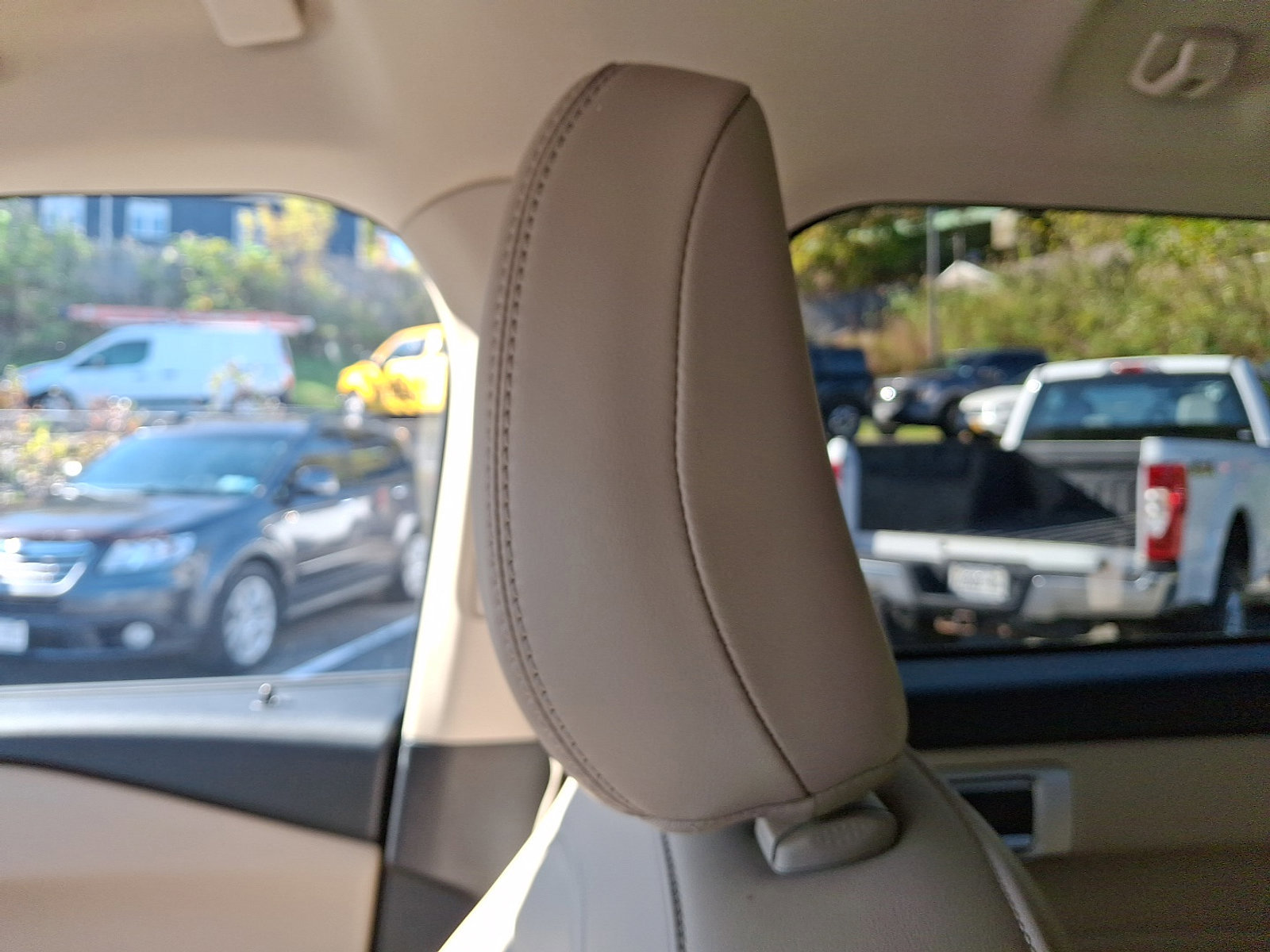 Certified 2023 Ford Explorer XLT w/ Equipment Group 202A image 17