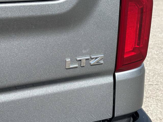 Used 2023 Chevrolet Silverado 1500 LTZ AWD/4WD image 12