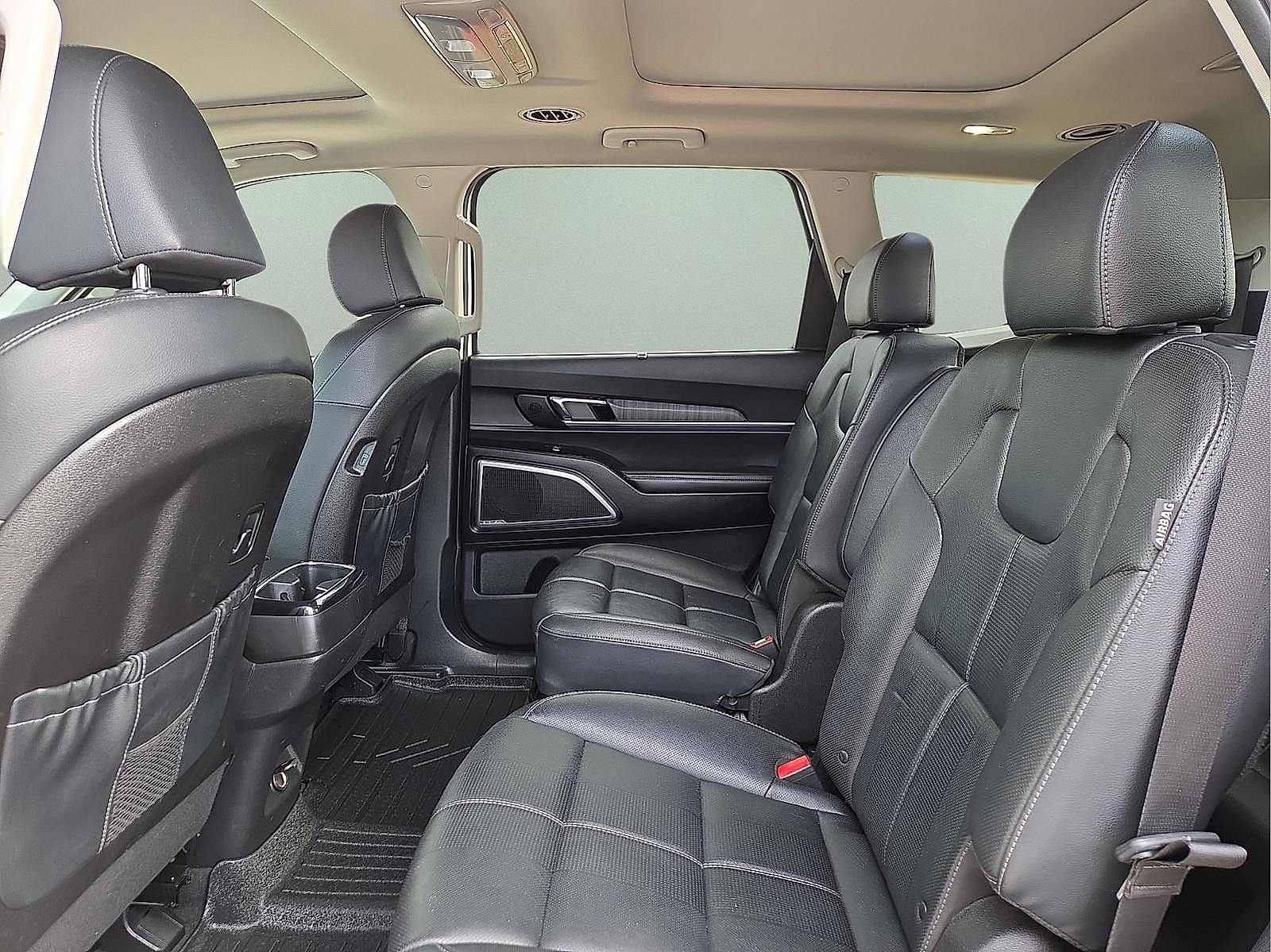Used 2024 Kia Telluride SX image 11