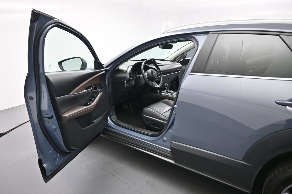 Used 2020 MAZDA CX-30 FWD w/ Premium Package image 9