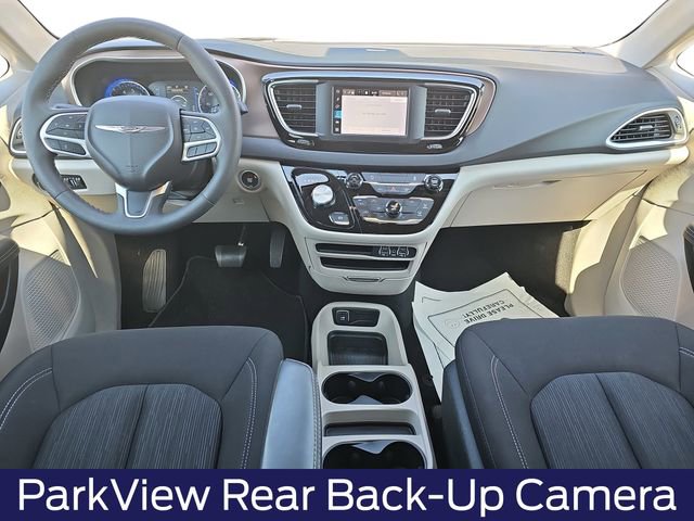 Used 2024 Chrysler Voyager LX FWD image 11