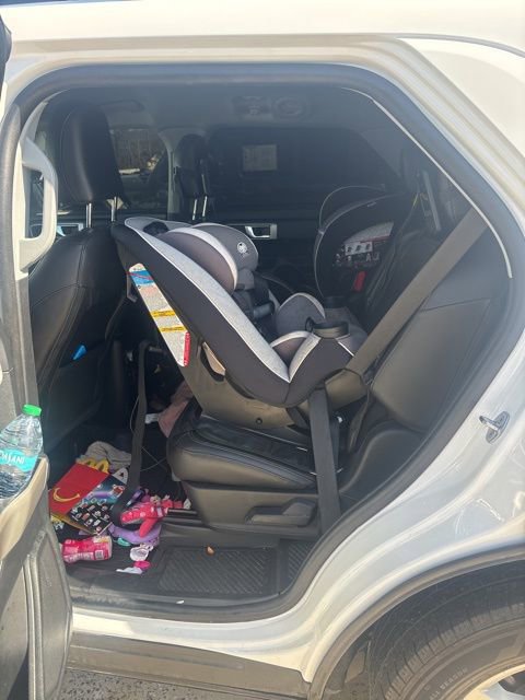 Certified 2021 Ford Explorer XLT w/ Equipment Group 202A image 18