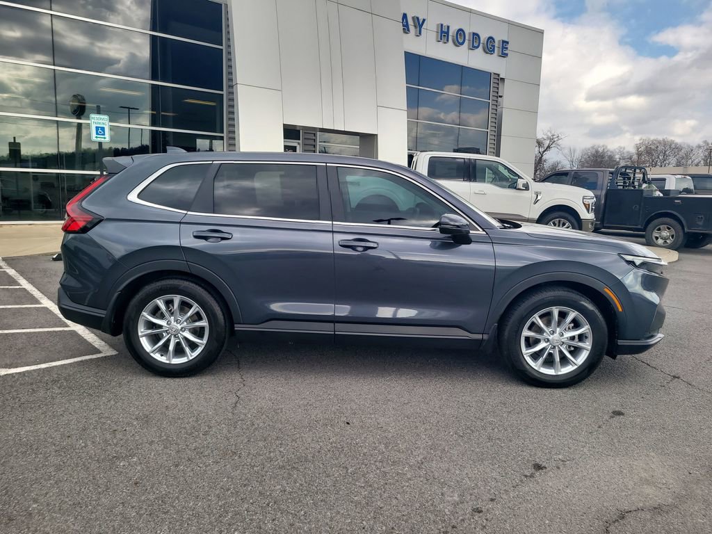 Used 2025 Honda CR-V EX-L image 2