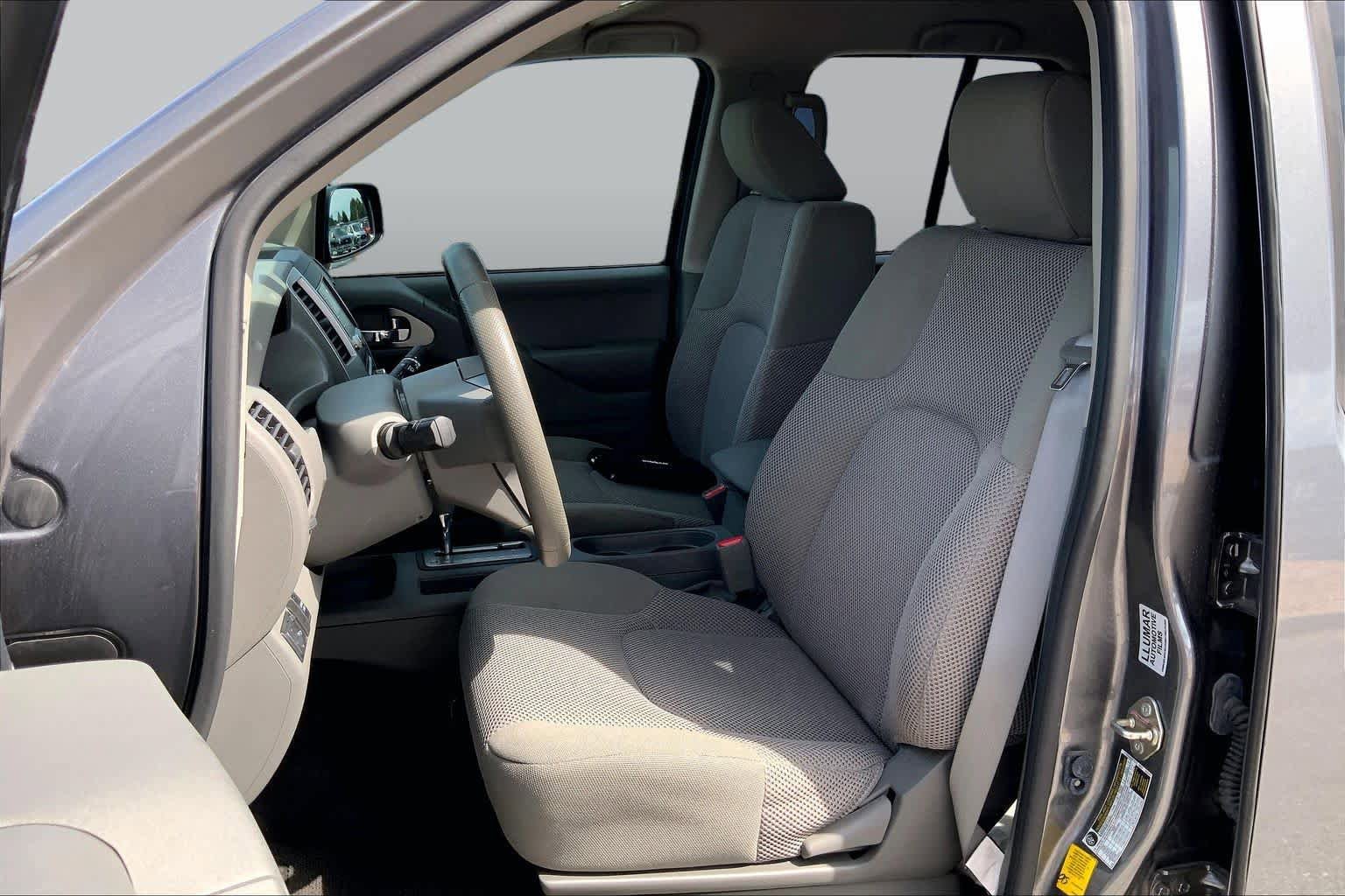 Used 2019 Nissan Frontier SV RWD image 8