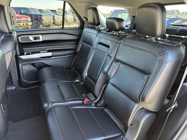 Certified 2023 Ford Explorer XLT w/ Equipment Group 202A AWD/4WD image 16
