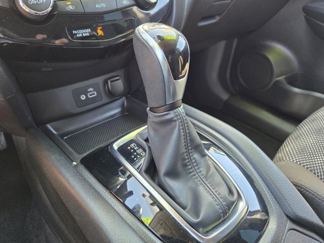 Used 2022 Nissan Rogue Sport SV FWD image 23