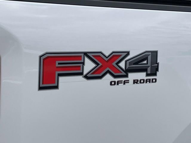 Certified 2025 Ford F350 Platinum w/ FX4 Off-Road Package image 8