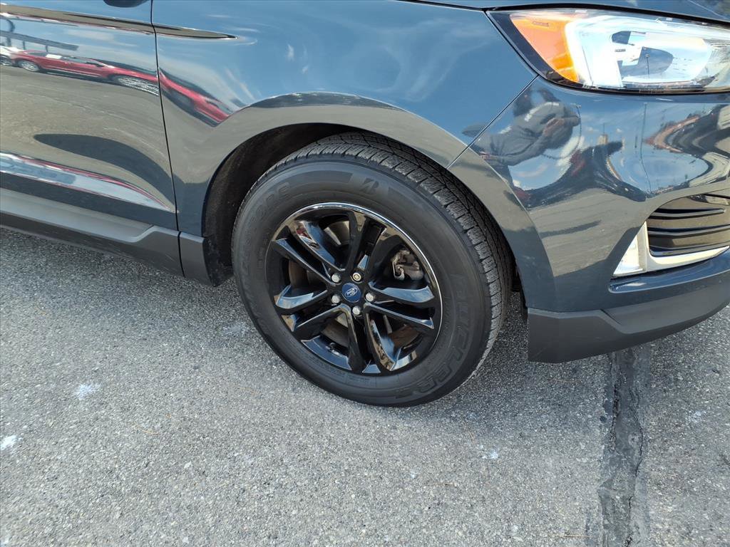 Certified 2019 Ford Edge SEL w/ Equipment Group 201A image 8