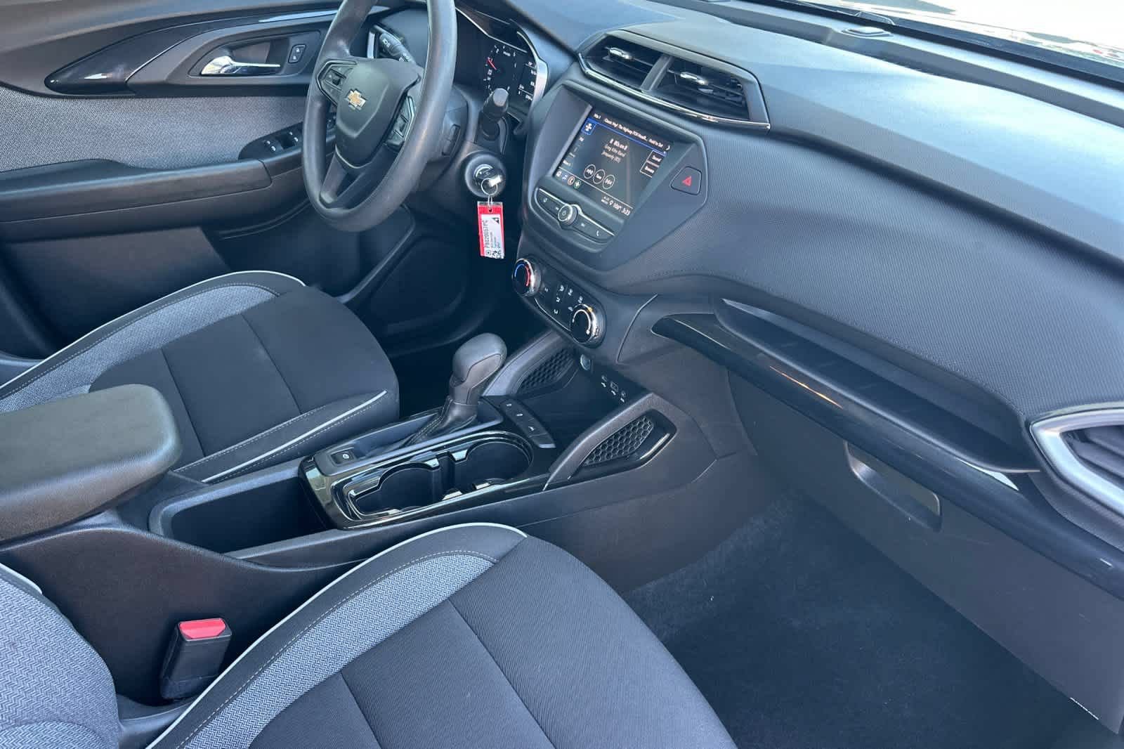 Used 2023 Chevrolet TrailBlazer LS FWD image 16