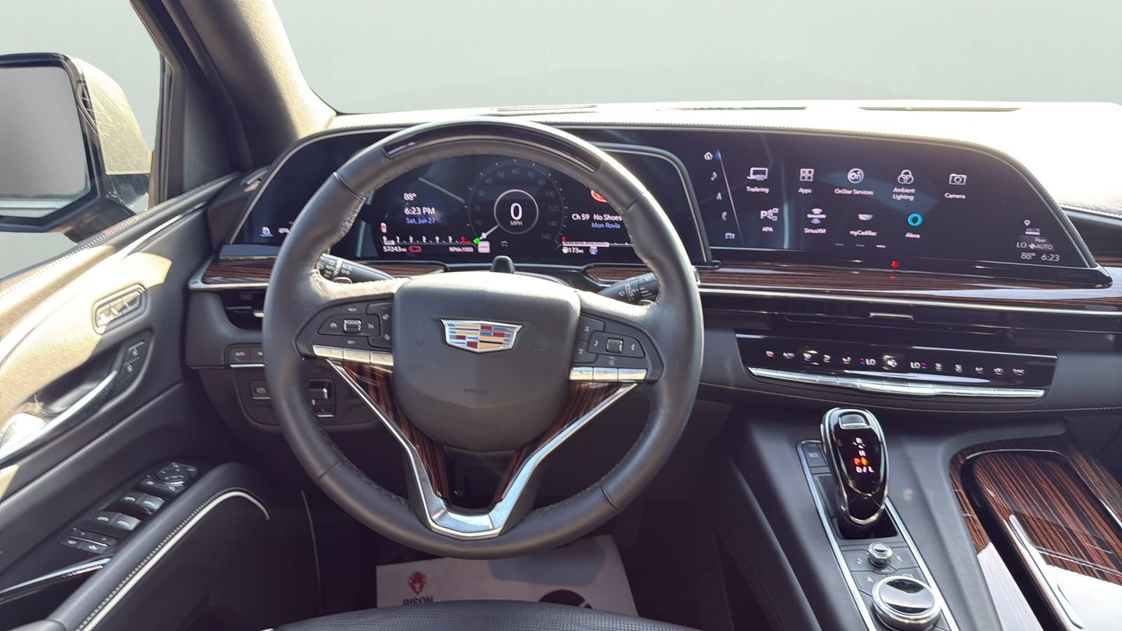 Used 2022 Cadillac Escalade Premium Luxury w/ Performance Package AWD/4WD image 10