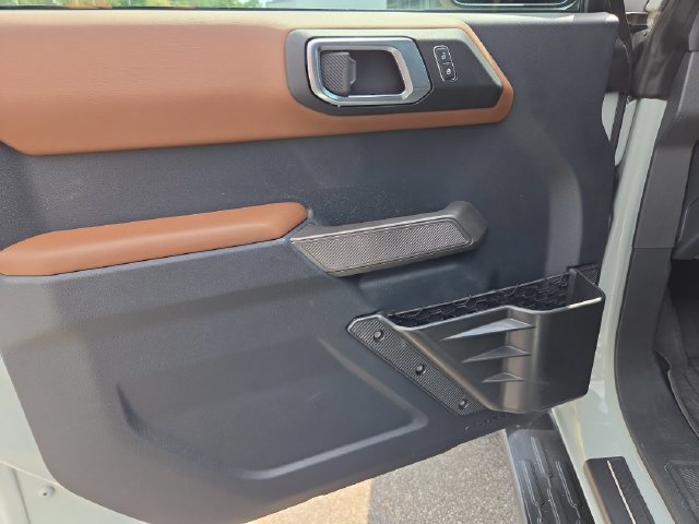 Certified 2022 Ford Bronco Outer Banks w/ Sasquatch Package AWD/4WD image 9