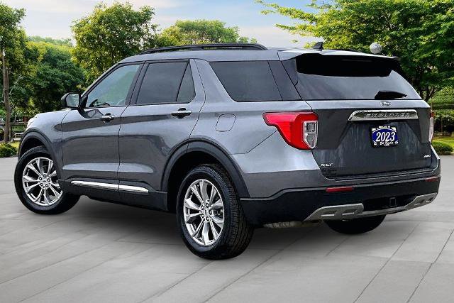 Certified 2023 Ford Explorer XLT w/ Equipment Group 202A AWD/4WD image 2