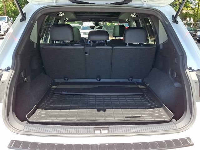 Used 2023 Volkswagen Tiguan SE R-Line AWD/4WD image 30