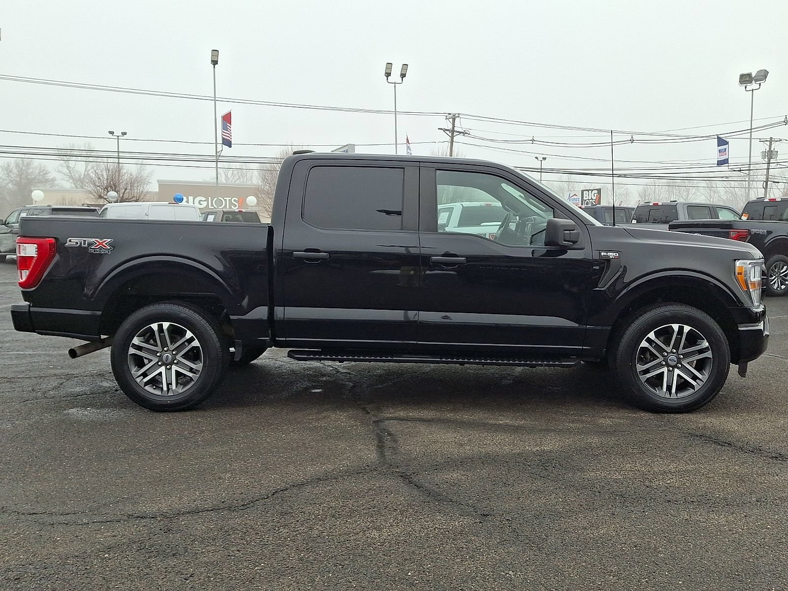 Certified 2022 Ford F150 XL w/ STX Appearance Package AWD/4WD image 8