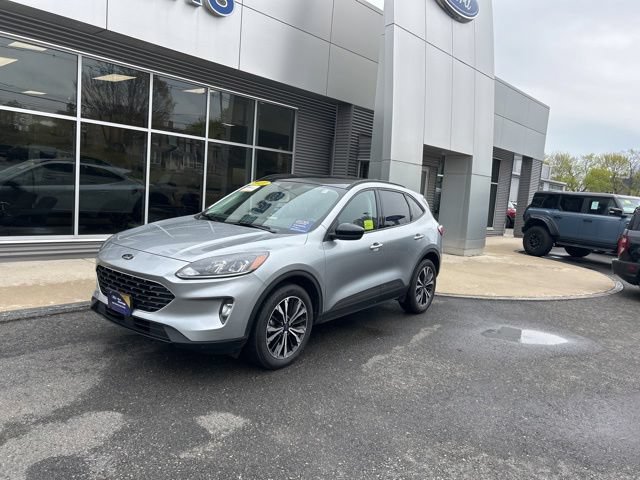 Certified 2022 Ford Escape SEL w/ SEL Stealth AWD Package image 2