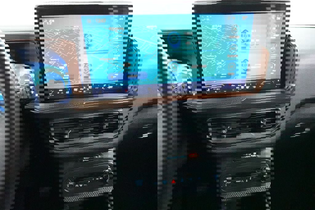 Certified 2025 Ford Bronco Sport Outer Banks w/ Outer Banks Tech Package+ AWD/4WD image 15