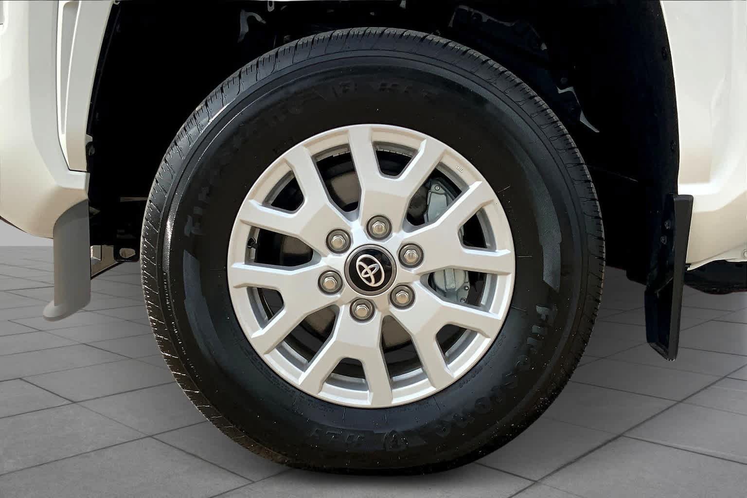 Used 2024 Toyota Tacoma SR5 RWD image 11