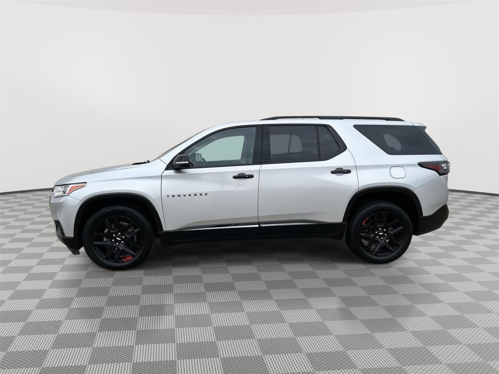 Used 2021 Chevrolet Traverse Premier w/ Redline Edition AWD/4WD image 8