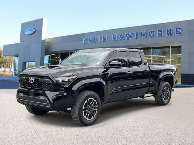 Used 2025 Toyota Tacoma TRD Sport RWD image 3