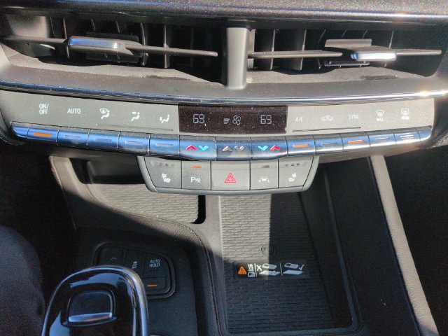 Used 2022 Cadillac CT5 Luxury w/ Sun And Sound Package AWD/4WD image 39