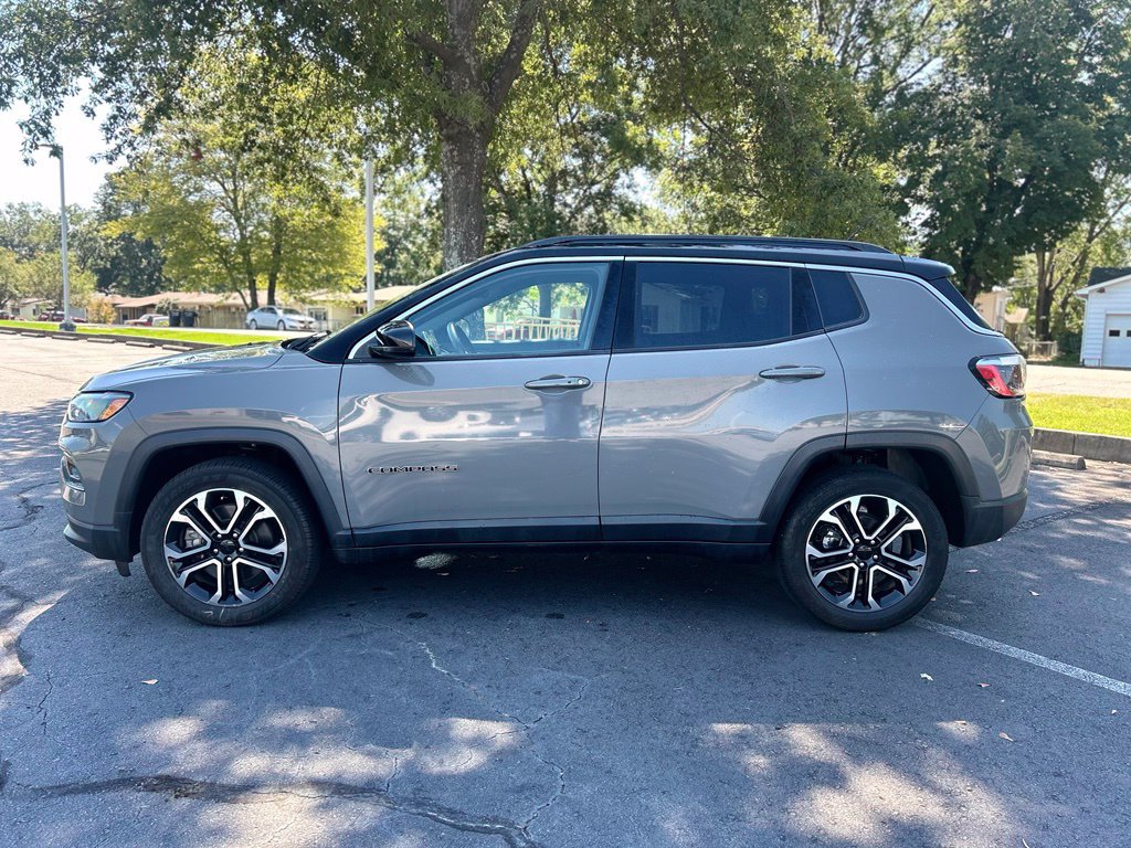Used 2023 Jeep Compass Limited AWD/4WD image 4