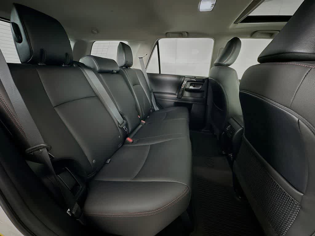 Used 2021 Toyota 4Runner Venture w/ Moonroof Package AWD/4WD image 32