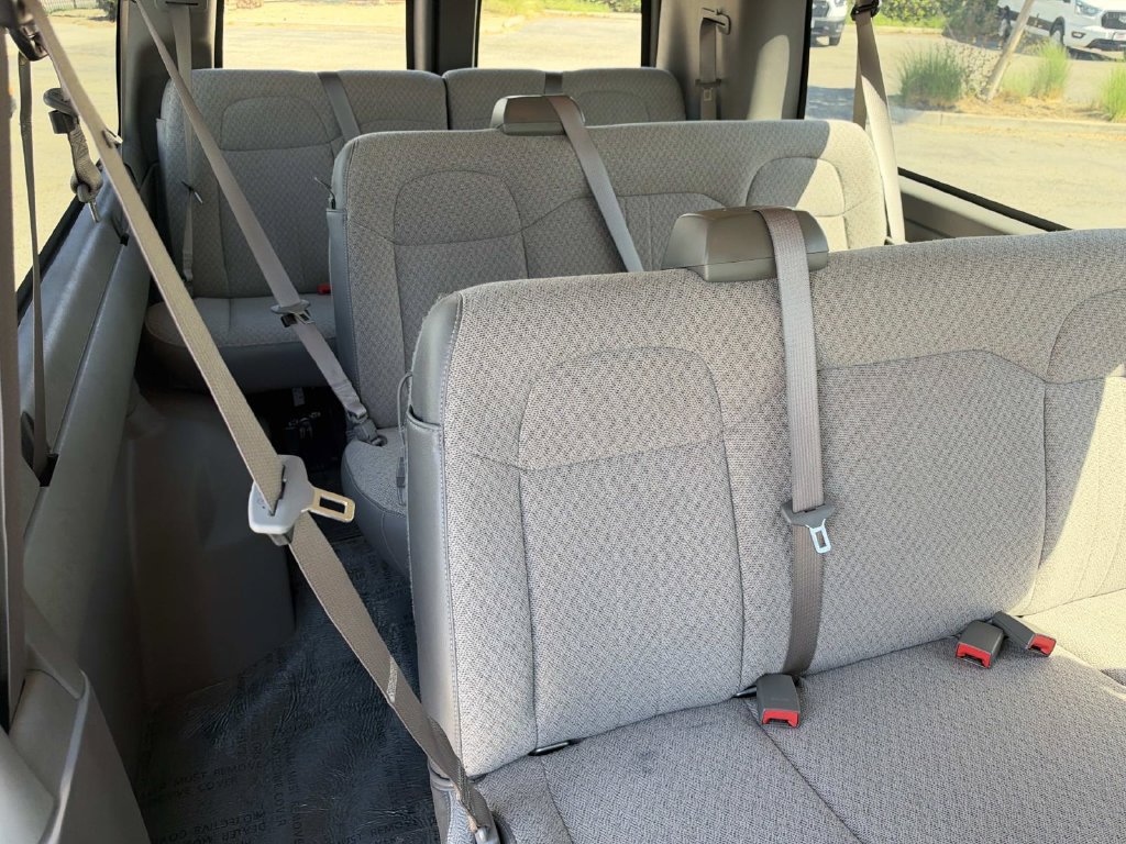 Used 2017 Chevrolet Express 3500 LT w/ LT Preferred Equipment Group RWD image 20