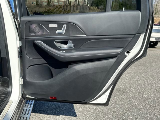 Used 2022 Mercedes-Benz GLS 450 4MATIC image 16