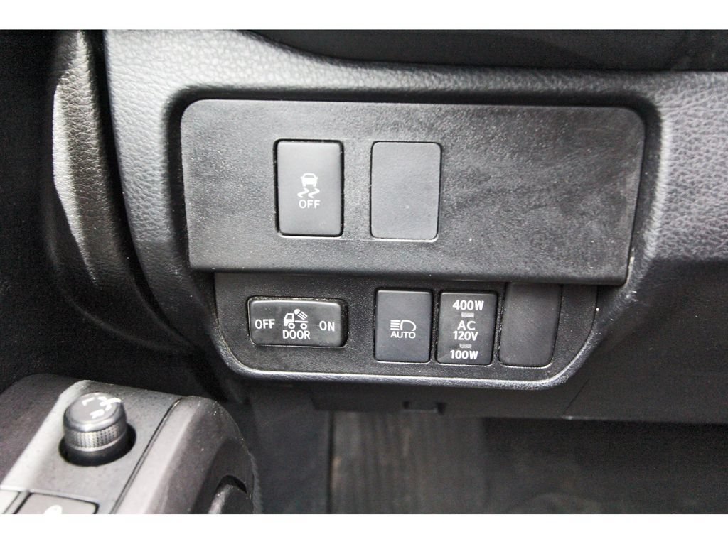 Used 2021 Toyota Tacoma TRD Off-Road AWD/4WD image 20