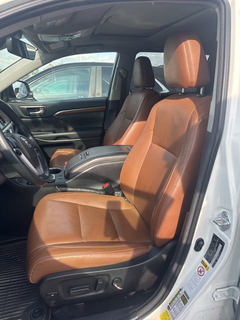 Used 2018 Toyota Highlander Limited AWD/4WD image 21