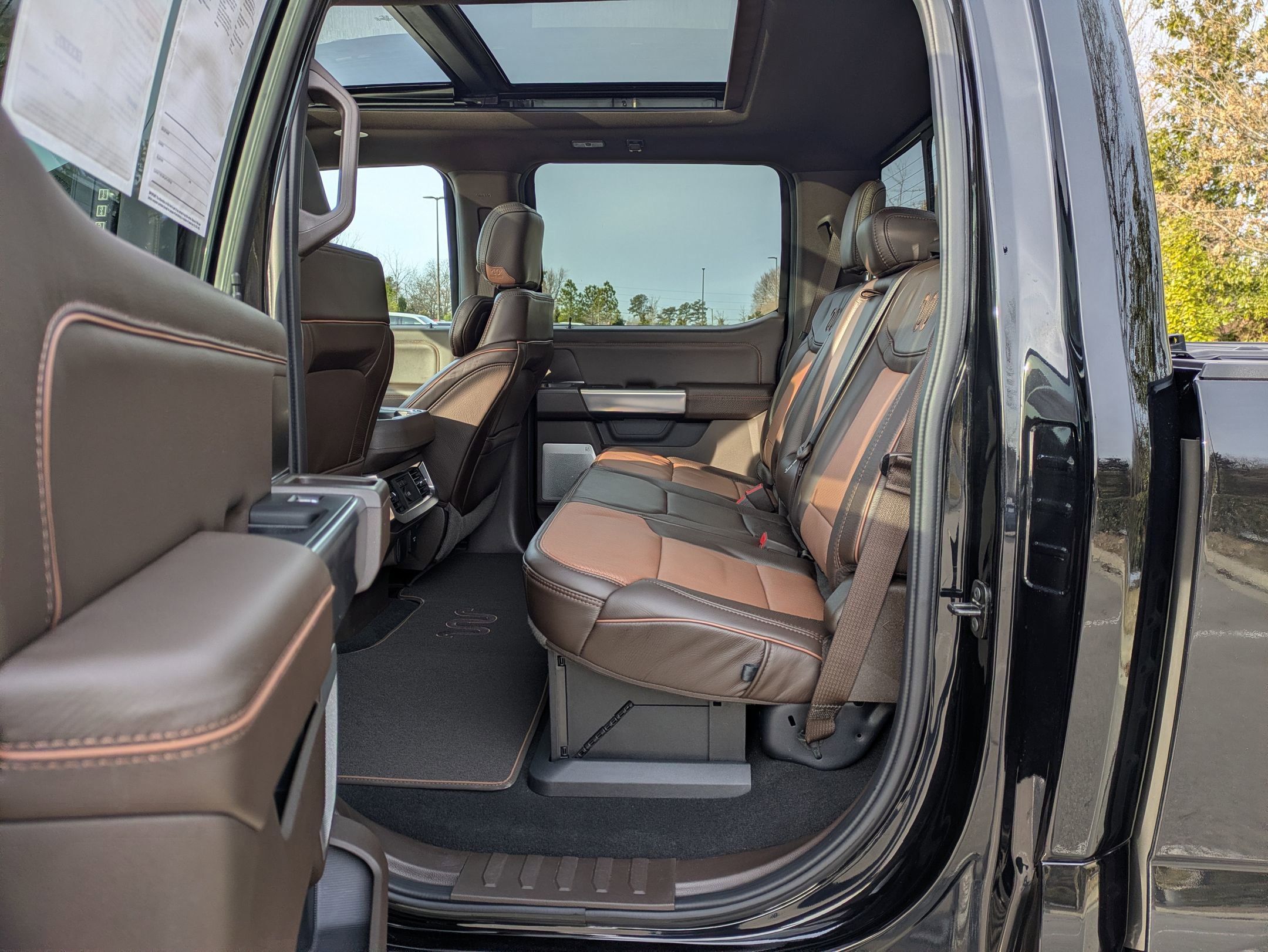 Certified 2024 Ford F250 King Ranch w/ Chrome Package image 29