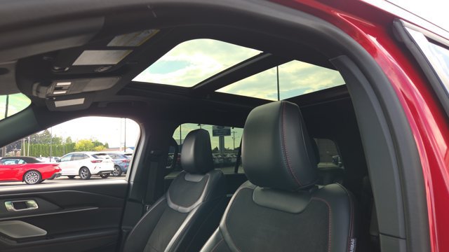 Certified 2025 Ford Explorer ST AWD/4WD image 21