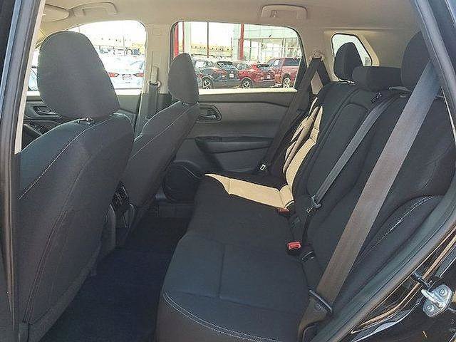 Used 2024 Nissan Rogue S AWD/4WD image 8