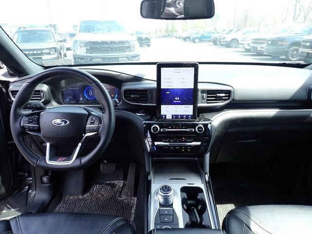 Certified 2023 Ford Explorer ST w/ Equipment Group 401A image 13