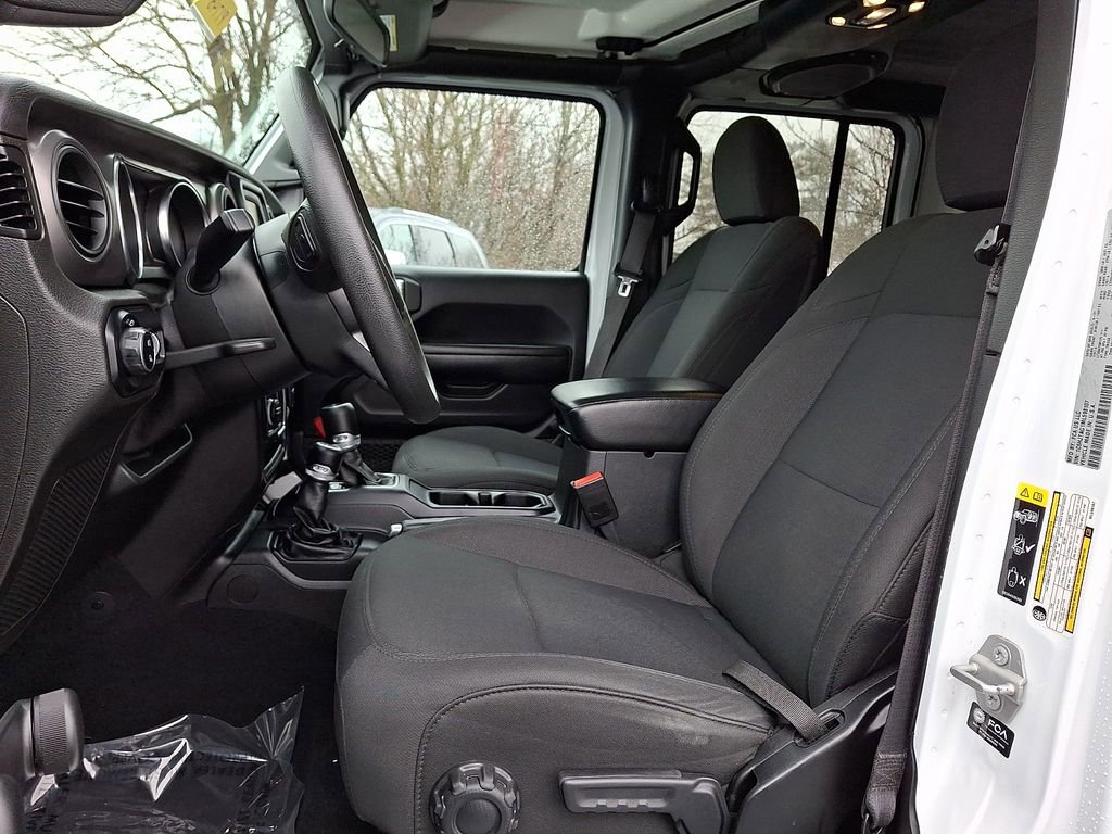 Used 2021 Jeep Gladiator Sport image 13