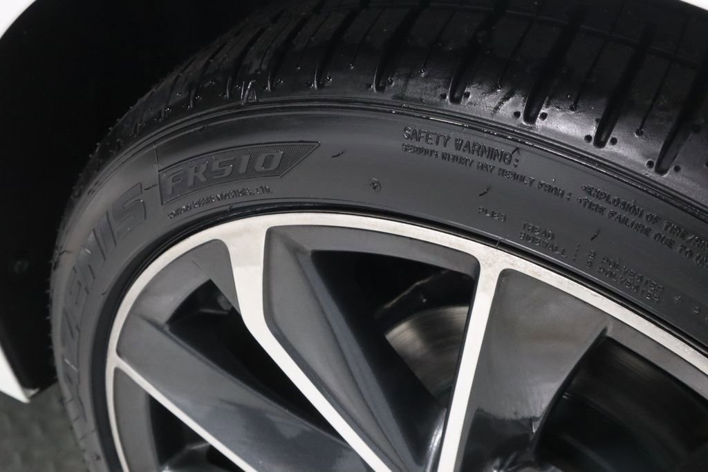 Used 2020 Toyota Corolla SE FWD image 19