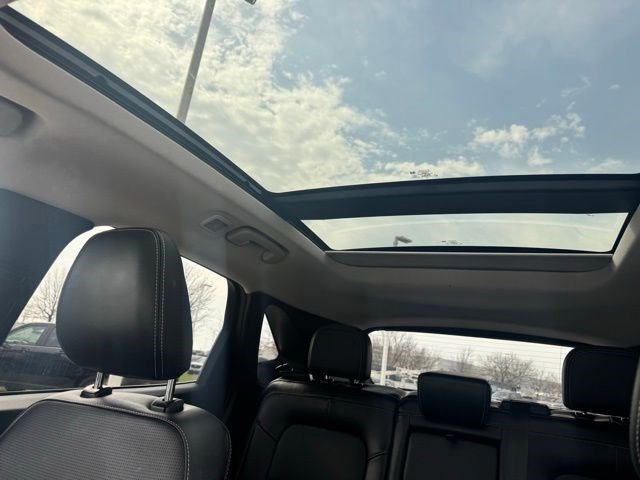 Certified 2024 Ford Escape Platinum w/ Class II Trailer Tow Package image 23