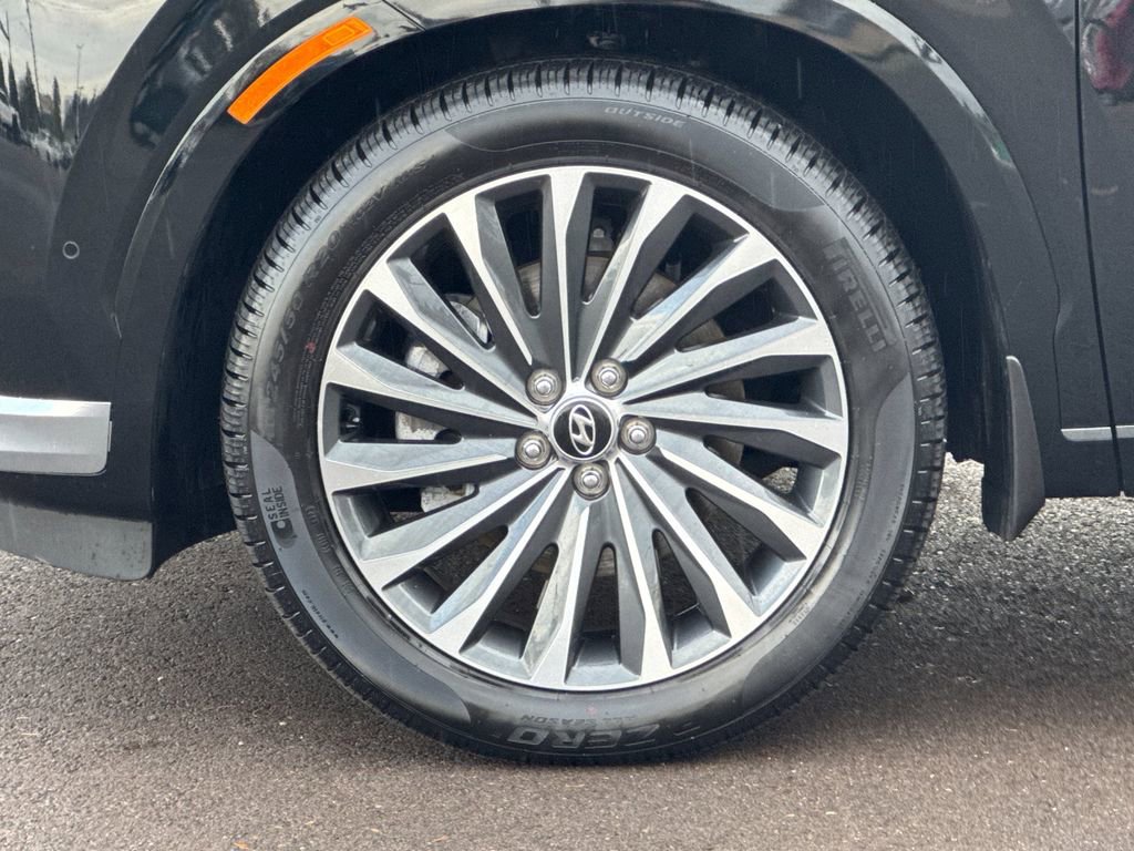 Used 2024 Hyundai Palisade Calligraphy image 26