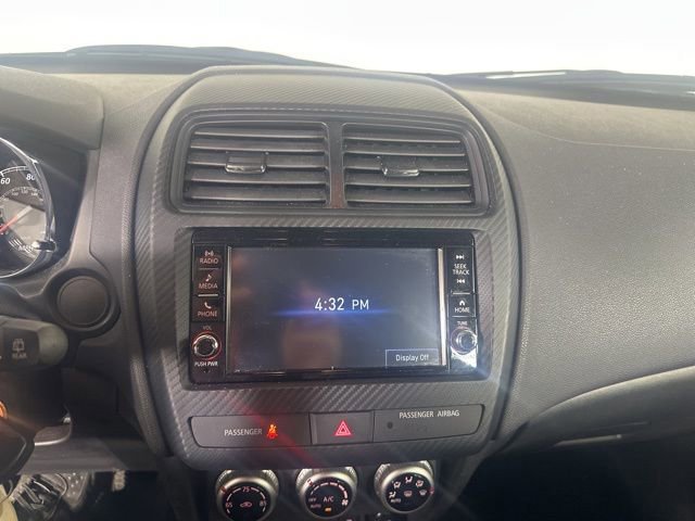 Used 2025 Mitsubishi Outlander Sport ES AWD/4WD image 18